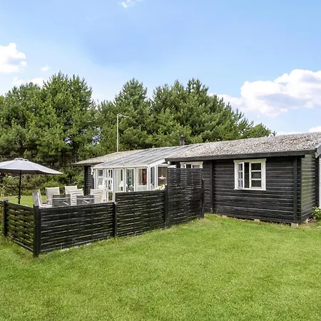 Lovely In With Kitchen Holiday home *